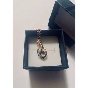 Gold AND WHITE SAPPHIRE OVAL NECKLACE